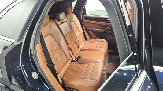 Porsche (PO536) 3.0 2019 11