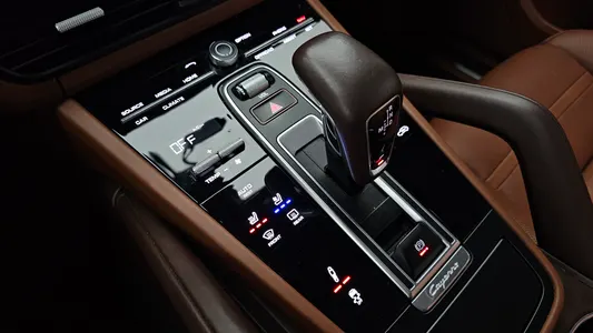Porsche (PO536) 3.0 2019 18