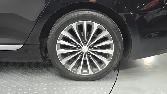 Hyundai Grandeur HG HG240 2013 21