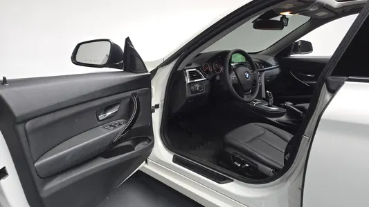 BMW 3 Series GT (F34) GT 320d 2018 9