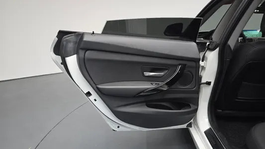 BMW 3 Series GT (F34) GT 320d 2018 25