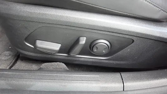 Hyundai (DN8) 2022 32