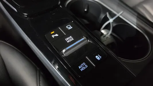Hyundai (DN8) 2022 29