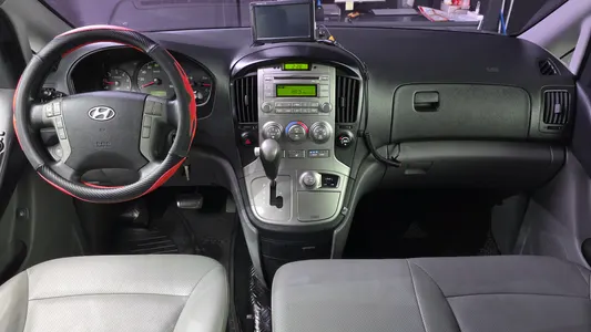 Hyundai Grand Starex 4WD 12 2014 7