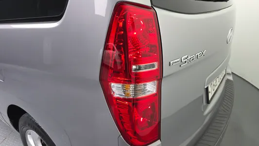 Hyundai Grand Starex 4WD 12 2014 23