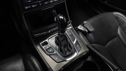 Hyundai Grandeur HG HG240 2015 9