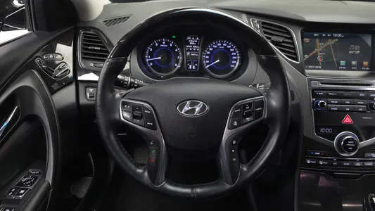 Hyundai Grandeur HG HG240 2015 13