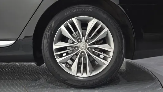Hyundai Grandeur HG HG240 2015 21