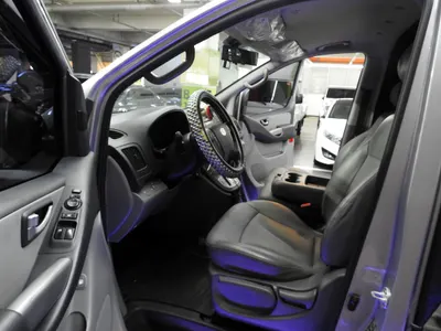 Hyundai Grand Starex 3 LPi 2013 7