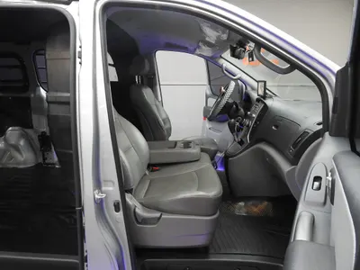 Hyundai Grand Starex 3 LPi 2013 9