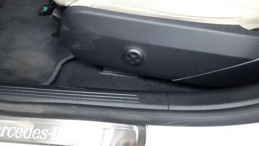 Mercedes-Benz C-Class W206 C200 2025 29