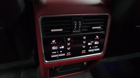 Porsche (PO536) 3.0 2021 18