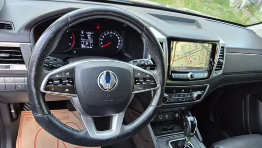 KG Mobility 렉스턴 스포츠 2.2 2WD 2018 16