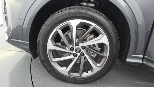 Audi Q5 (80A) 40 TFSI S Line 2025 5