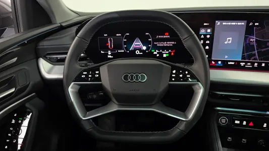 Audi Q5 (80A) 40 TFSI S Line 2025 12