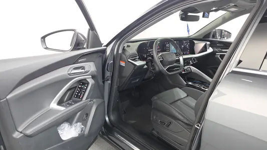 Audi Q5 (80A) 40 TFSI S Line 2025 10