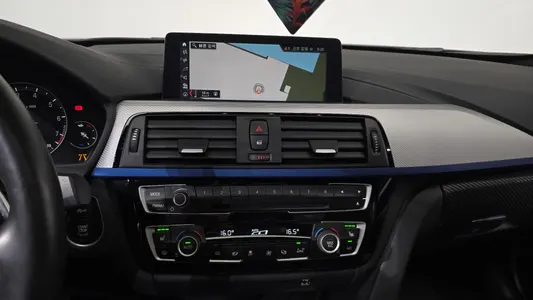 BMW 3 Series (F30) 320i M 2018 12