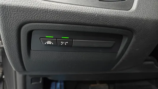BMW 3 Series (F30) 320i M 2018 19