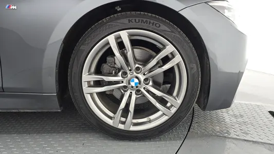 BMW 3 Series (F30) 320i M 2018 21
