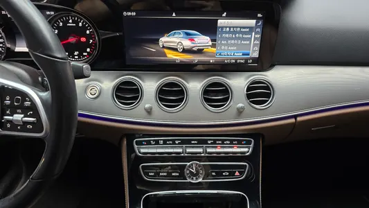 Mercedes-Benz E-Class W213 E300 2018 14