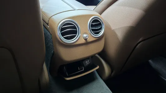 Mercedes-Benz E-Class W213 E300 2018 31