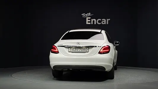 Mercedes-Benz C-Class W205 C200 2020 4