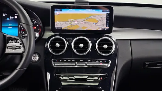 Mercedes-Benz C-Class W205 C200 2020 18