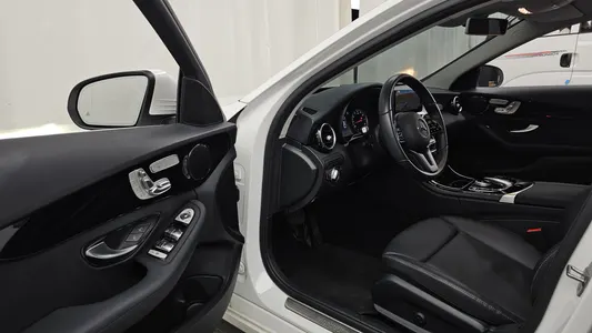 Mercedes-Benz C-Class W205 C200 2020 10
