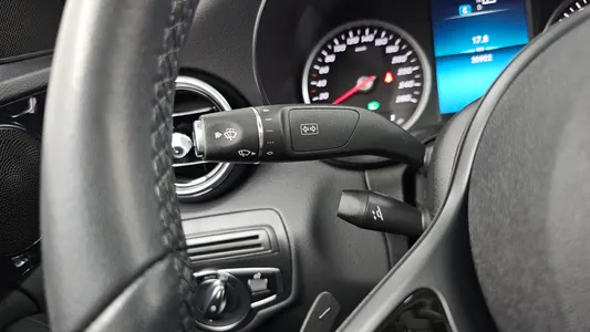 Mercedes-Benz C-Class W205 C200 2020 36
