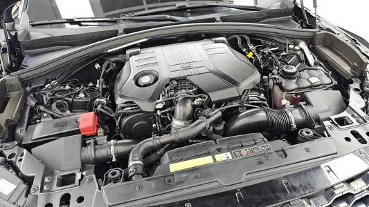 Land Rover 레인지로버 벨라 3.0 D300 R- HSE 2019 6