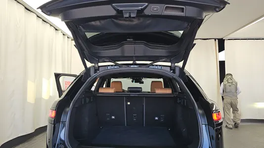 Land Rover 레인지로버 벨라 3.0 D300 R- HSE 2019 20