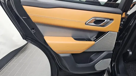 Land Rover 레인지로버 벨라 3.0 D300 R- HSE 2019 25