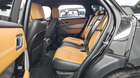 Land Rover 레인지로버 벨라 3.0 D300 R- HSE 2019 26