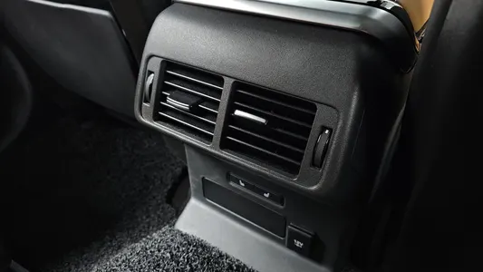 Land Rover 레인지로버 벨라 3.0 D300 R- HSE 2019 34