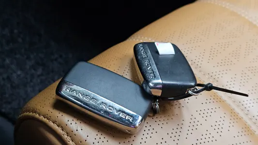 Land Rover 레인지로버 벨라 3.0 D300 R- HSE 2019 36