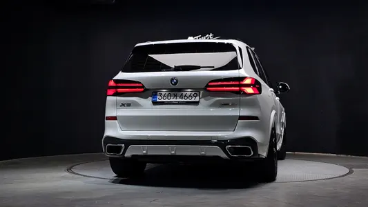 BMW X5 (G05) xDrive 40i M 2025 4