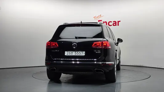 Volkswagen 투아렉 V6 3.0 TDI 2015 4