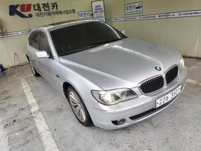 BMW 7 Series (E65) 740Li 2008 8