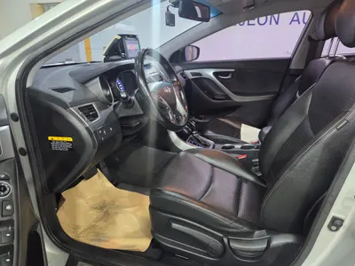 Hyundai 아반떼 1.6 GDi 2014 10