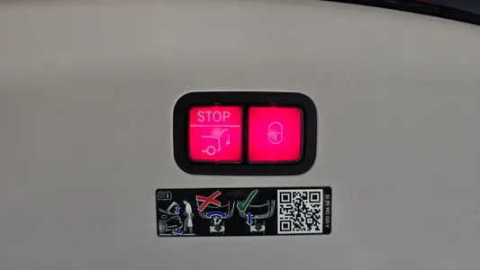 Mercedes-Benz AMG GT 4 43 4MATIC+ 2023 33