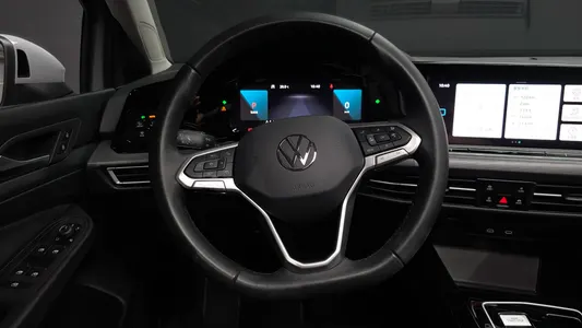 Volkswagen 8 2.0 TDI 2024 13