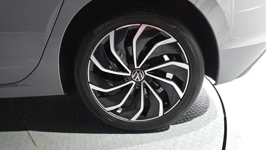 Volkswagen 8 2.0 TDI 2024 22