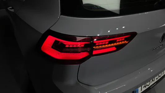 Volkswagen 8 2.0 TDI 2024 24