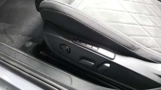 Volkswagen 8 2.0 TDI 2024 32