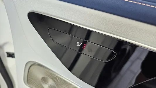 Mercedes-Benz EQE V295 EQE53 AMG 4MATIC+ 2023 34