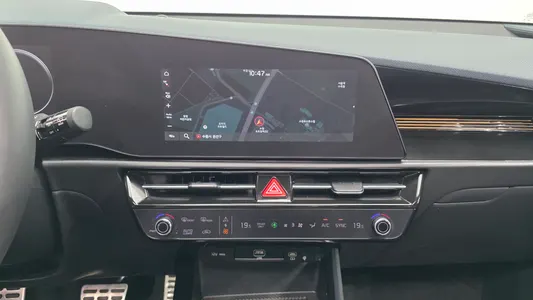 Kia 디 니로 2022 13