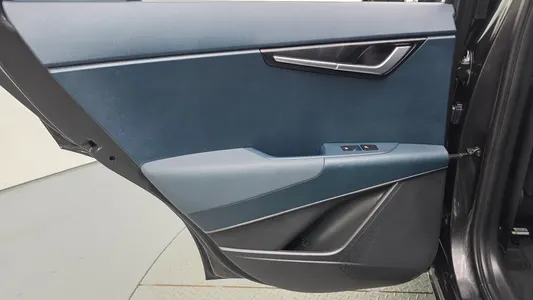 Kia 디 니로 2022 25