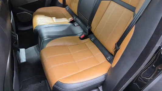 Land Rover 레인지로버 벨라 3.0 D300 R- HSE 2018 13