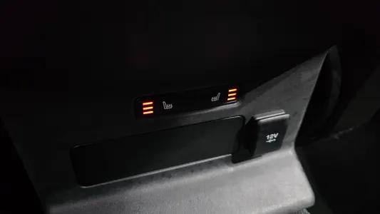 Land Rover 레인지로버 벨라 3.0 D300 R- HSE 2018 14