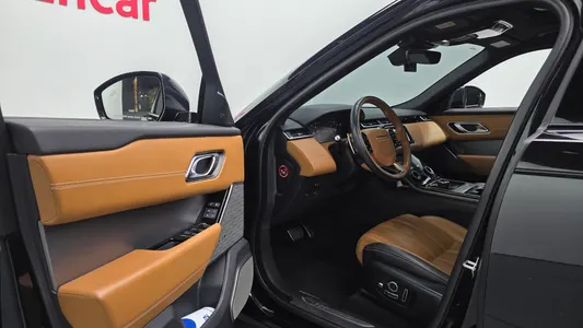 Land Rover 레인지로버 벨라 3.0 D300 R- HSE 2018 10